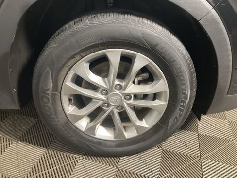 Used 2019 Hyundai Santa Fe SEL image 23