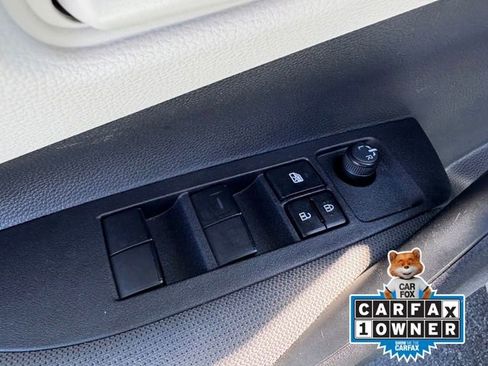 Used 2025 Toyota Corolla LE image 24