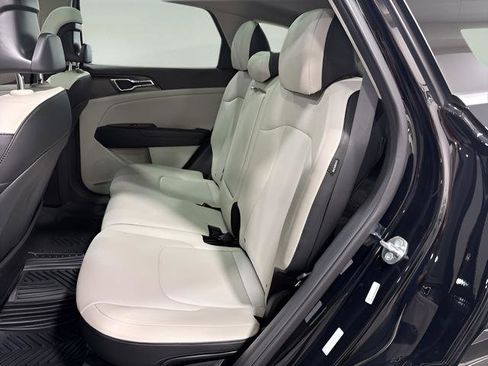 Used 2025 Kia Sportage EX w/ Premium Package FWD image 31
