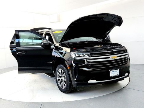 Used 2022 Chevrolet Tahoe LT w/ Luxury Package image 9