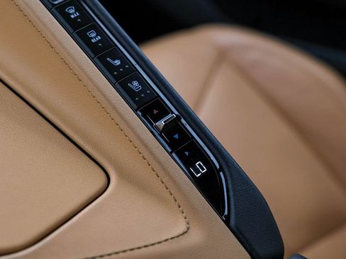 Used 2023 Chevrolet Corvette Stingray Preferred Cpe w/ Z51 Performance Package image 31