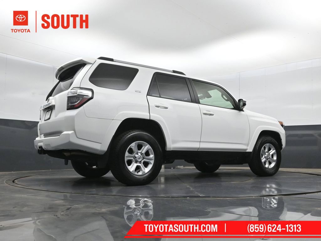 Used 2023 Toyota 4Runner SR5 Premium w/ Moonroof Package RWD image 37