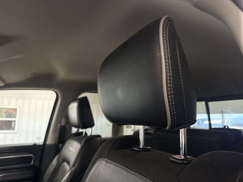 Used 2022 RAM 1500 Laramie AWD/4WD image 17