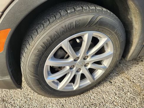 Used 2023 Cadillac XT4 Luxury FWD image 10