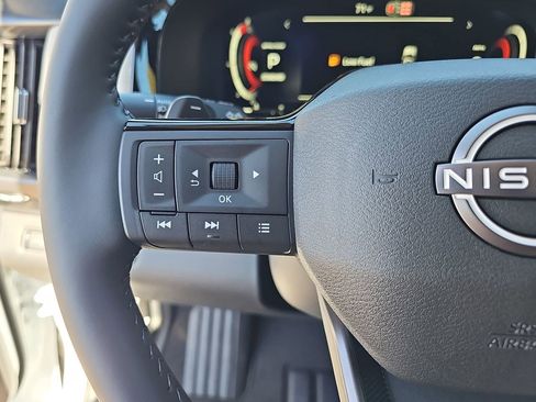 New 2026 Nissan Pathfinder SL FWD image 22