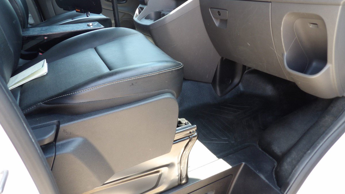 Used 2022 Ford Transit 250 Medium Roof AWD image 27