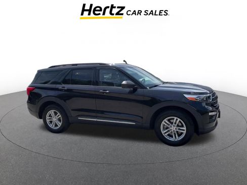 Used 2023 Ford Explorer XLT w/ Equipment Group 202A AWD/4WD image 1