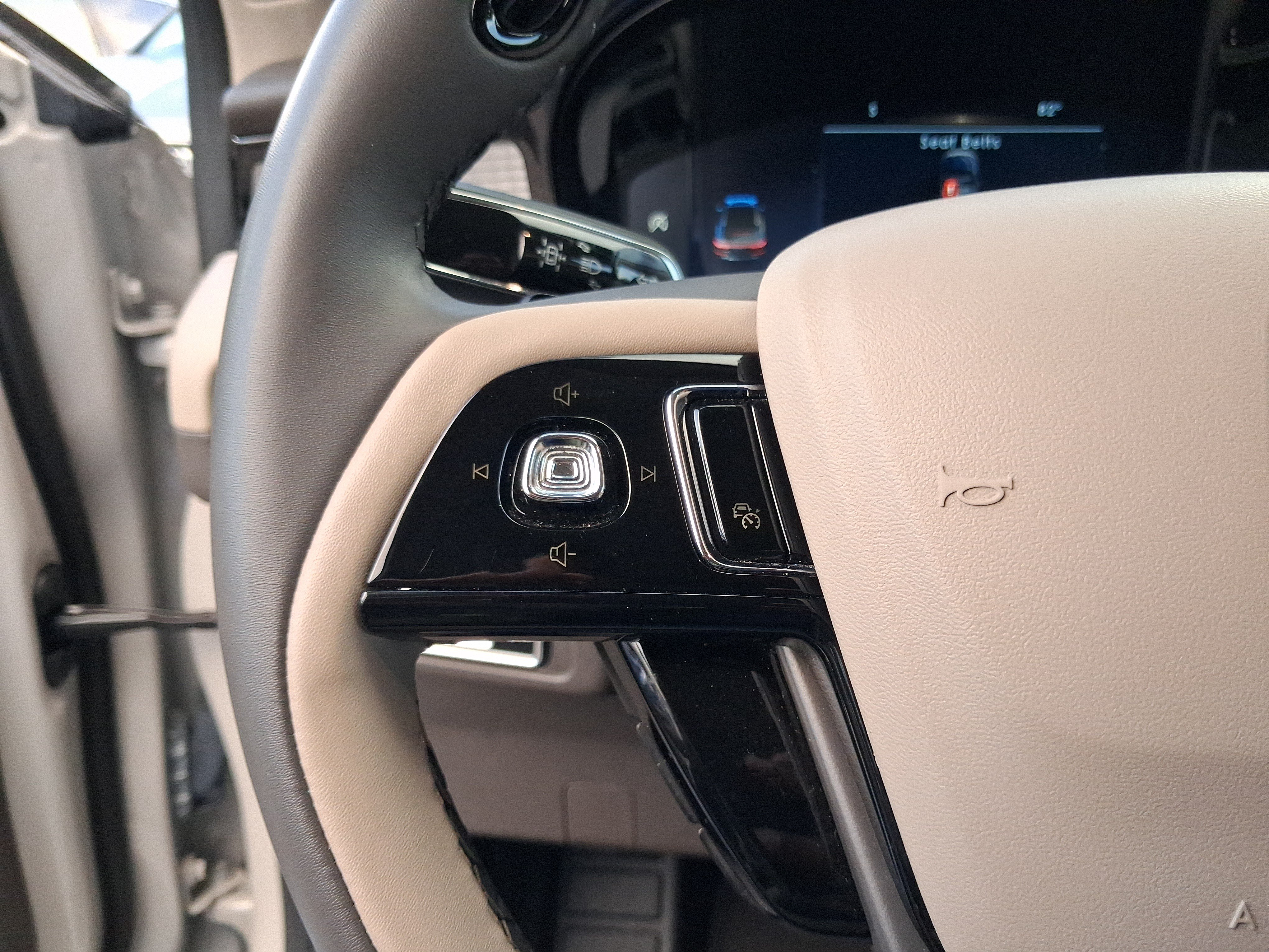 Certified 2023 Lincoln Corsair FWD image 16