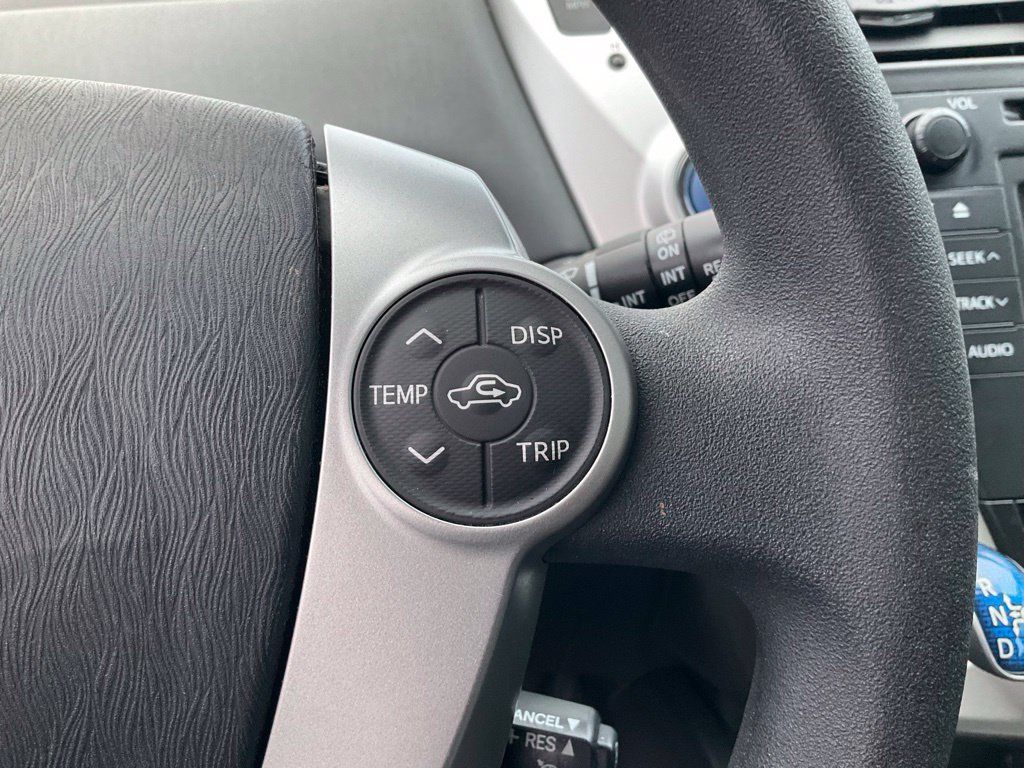 Used 2012 Toyota Prius V Five FWD image 39