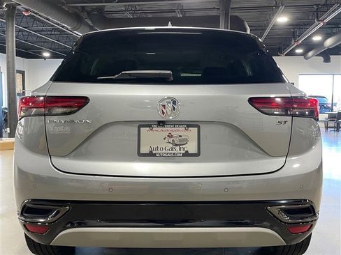 Used 2023 Buick Envision Essence w/ Sport Touring Package image 4