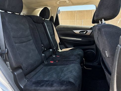 Used 2015 Nissan Rogue S w/ S Family Package FWD image 17