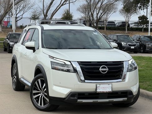 Certified 2024 Nissan Pathfinder Platinum w/ Cargo Package image 2