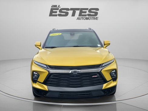 Used 2024 Chevrolet Blazer RS w/ Driver Confidence II Package AWD/4WD image 18