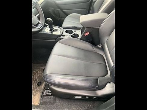Used 2025 Subaru Forester Limited w/ Popular Package AWD/4WD image 2