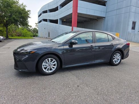 Used 2026 Toyota Camry LE FWD image 3