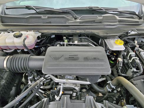 Used 2025 RAM 1500 Big Horn w/ Protection Group image 10