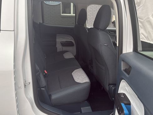 New 2025 Ford Maverick XLT w/ XLT Luxury Package FWD image 36