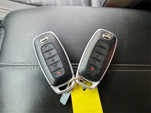 Used 2023 Nissan Pathfinder Platinum w/ Lighting Package (N93) image 38