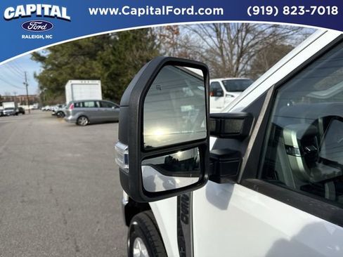 Certified 2025 Ford F250 XLT image 12