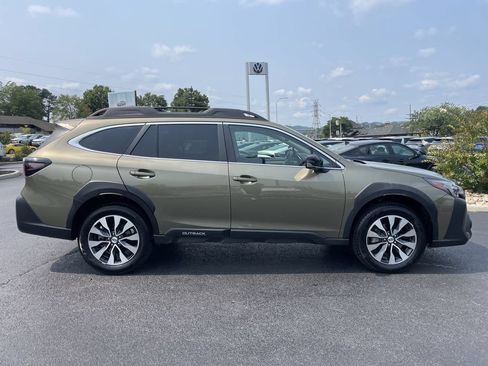 Certified 2024 Subaru Outback Limited XT AWD/4WD image 4