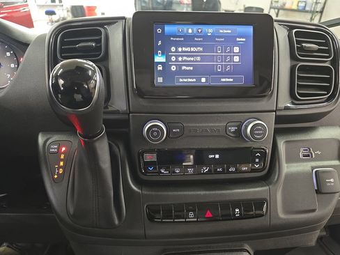 Used 2025 RAM ProMaster 3500 w/ Convenience Group FWD image 19