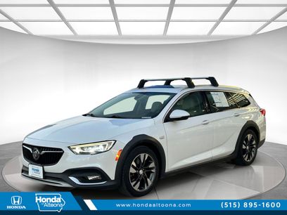 Used 2018 Buick Regal Essence w/ Driver Confidence Package #1