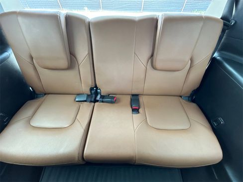 Used 2024 INFINITI QX80 Sensory image 28