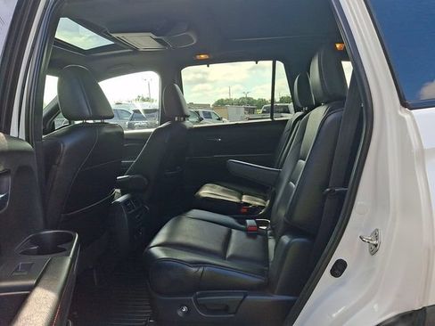 Used 2021 Honda Pilot Black Edition image 13