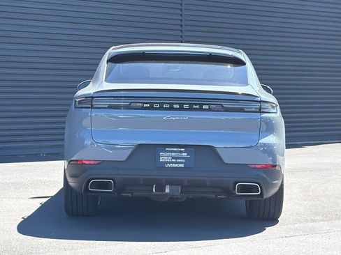 Certified 2026 Porsche Cayenne Coupe AWD/4WD image 8