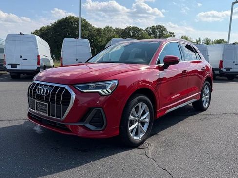 Used 2025 Audi Q3 2.0T Premium AWD/4WD image 3
