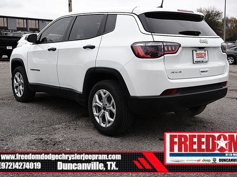 New 2025 Jeep Compass Sport image 3