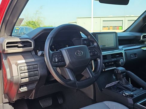 Used 2026 Toyota Tacoma SR5 AWD/4WD image 13