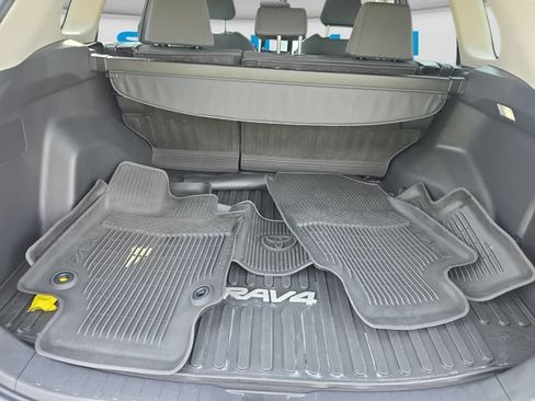 Used 2024 Toyota RAV4 XLE AWD/4WD image 23