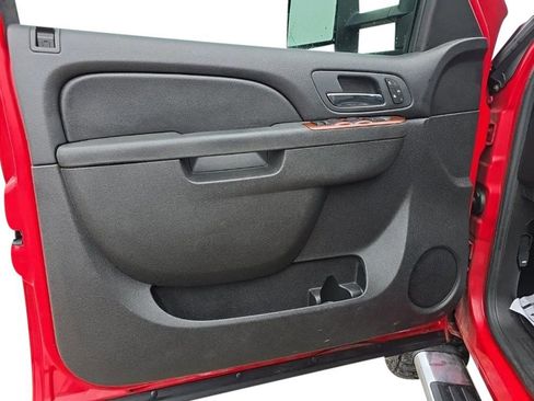 Used 2011 GMC Sierra 2500 SLT w/ SLT Convenience Package image 13