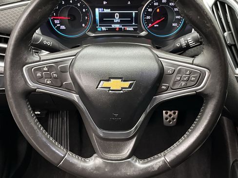 Used 2016 Chevrolet Malibu LT FWD image 13