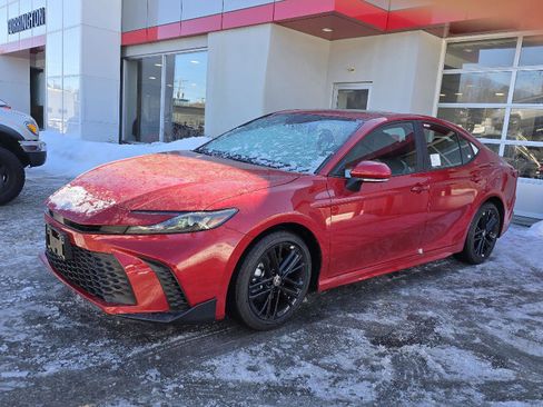 New 2026 Toyota Camry SE image 7