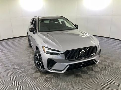 New 2026 Volvo XC60 B5 Plus w/ Protection Package Premier image 39