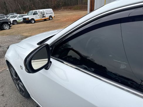 Used 2019 Lexus IS 300 AWD image 11