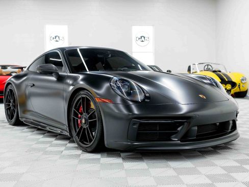 Used 2022 Porsche 911 GT3 RS image 5