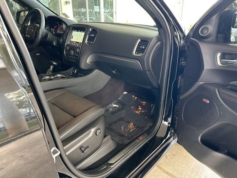 Used 2018 Dodge Durango R/T w/ Blacktop Package image 27