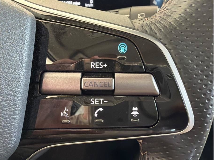 Used 2023 Nissan Ariya FWD image 18