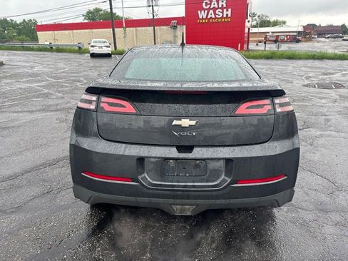 Used 2014 Chevrolet Volt FWD image 6