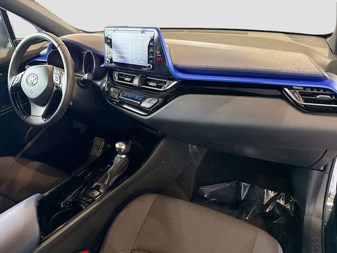 Used 2021 Toyota C-HR XLE image 27