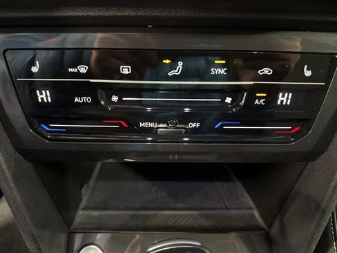 Certified 2023 Volkswagen Tiguan SE R-Line image 18