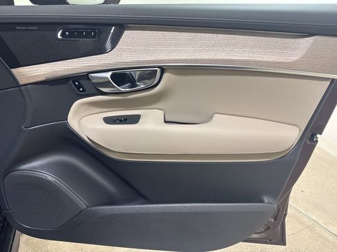 New 2026 Volvo XC90 T8 Ultra w/ Protection Package Premier AWD/4WD image 27