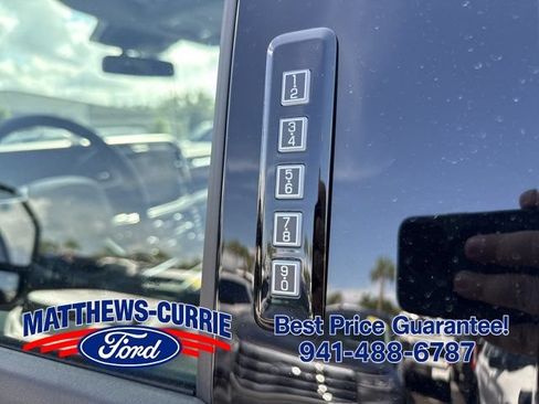 New 2026 Ford F250 Lariat w/ Black Appearance Package AWD/4WD image 9