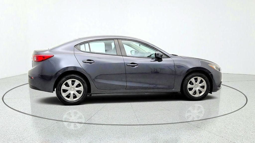 Used 2015 MAZDA MAZDA3 i Sport FWD image 4