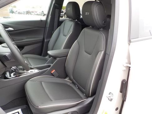 New 2026 Buick Encore GX Sport Touring w/ Studio Series AWD/4WD image 14