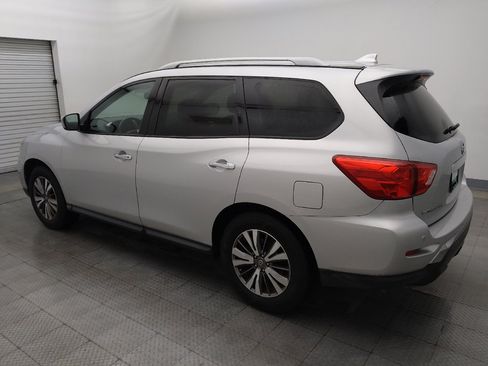 Used 2019 Nissan Pathfinder SV FWD image 3