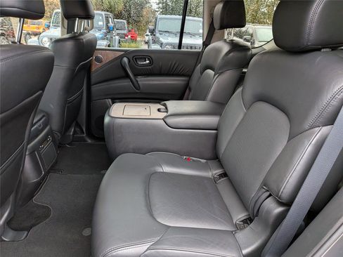 Used 2024 Nissan Armada SL w/ Captain's Chairs Package image 16